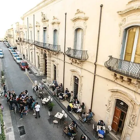 Pepe Concetta E La Movida Apartment Noto Exterior photo